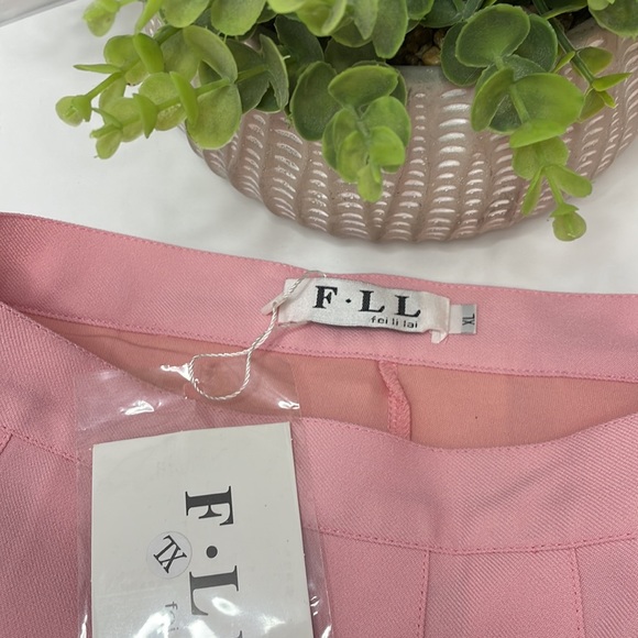 PLEATED PINK SKORT size XL - Picture 5 of 9